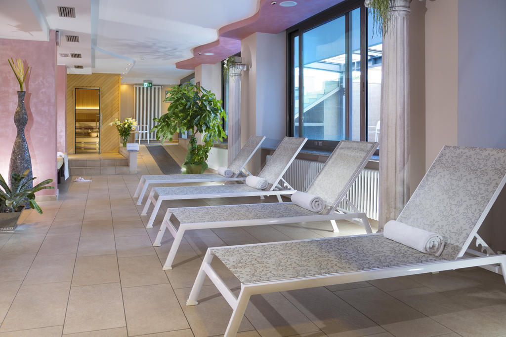 Terminal Palace & Spa Rimini Eksteriør billede